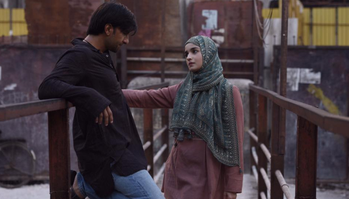 Gully Boy 15th Day Collection, Ranveer-Alia's Film Completes 2 Weeks on a Good Note