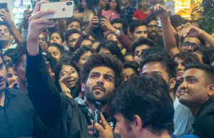 Bollywood: Actor Kartik Aaryan’s Fans go Berserk At An Event In A Mall Last Night