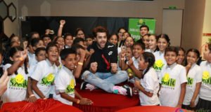 ‘Sultan of Stage’ Maniesh Paul Celebrates Birthday With Smile Foundation Kids!