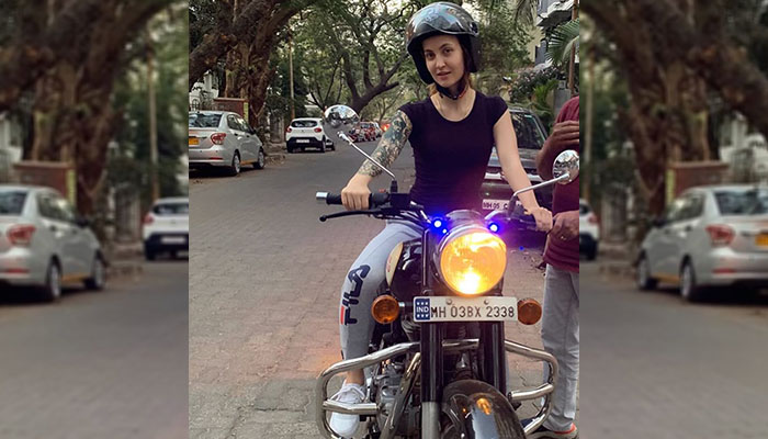 Elli AvrRam learnt bike riding in 3 days for her upcoming movie 'Malang'