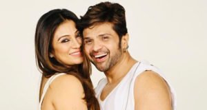 Himesh Reshammiya Composes a Romantic Song 'Aashna' for wife Sonia On Second Anniversary!
