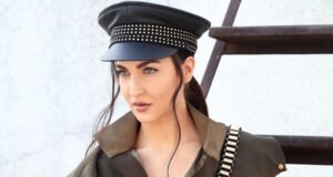 After Malang, Elli AvrRam all set to stun with an author backed role in Gaurang Doshi's 7th Sense