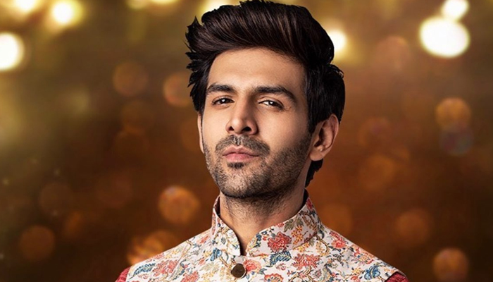 Kartik Aaryan resumes work after 7 months to support women empowerment, turns showstopper for Manish Malhotra!