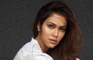 Waluscha De Sousa hits a bull's eye with 'Crackdown'