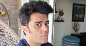 Maniesh Paul sports a clean shaven look after a long time; Asks fans for reviews!