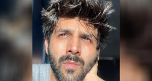 Kartik Aaryan's sun-kissed selfie breaks the internet, fans can't get enough of his smouldering looks