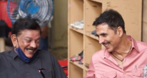Akshay Kumar shares a happy picture with director Priyadarshan; Duo discuss their next film!