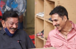 Akshay Kumar shares a happy picture with director Priyadarshan; Duo discuss their next film!