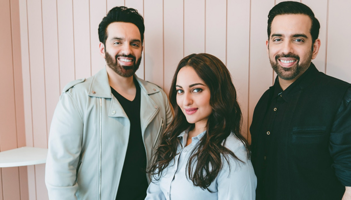 From Akshay Kumar To Kartik Aaryan Show their Support for Sonakshi Sinha and her brothers' Art Venture 'House Of Creativity'
