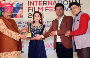 Arushi Nishank Bags 'Role Model of the Youth' Award at the 6th Dehradun International Film Festival!