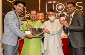 Gurmeet Choudhary receives the ‘Selfless Act of Philanthropy’ Award at the 27th Sol Lions Gold Awards 2021! Gurmeet Choudhary receives the 'Selfless Act of Philanthropy' Award at the 27th Sol Lions Gold Awards 2021!