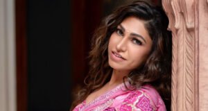 Tulsi Kumar looks breathtaking in her Indian regal look for her latest single ‘Tera Naam’!