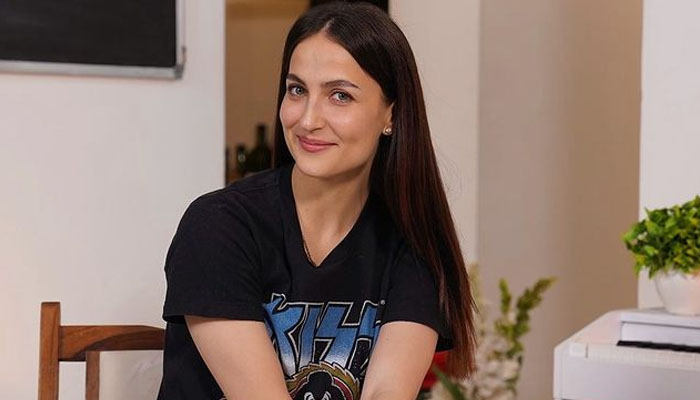 Elli AvrRam celebrates Christmas in Sweden, says 'It's the most wonderful time of the year'