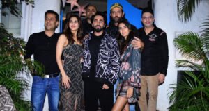 Pragya Kapoor hosts an intimate dinner party for the Chandigarh Kare Aashiqui team; superstar Hrithik Roshan joins