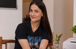 Elli AvrRam celebrates her spectacular 10 year journey in the country of dreams, India!