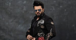Maniesh Paul makes an adorable request to his director, Check out the response!