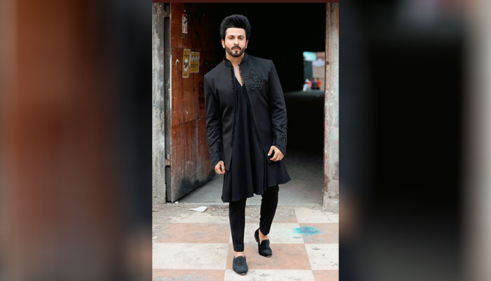 Dheeraj Dhoopar Oozes Sophistication In His Latest Black Ethnic Attire, See Pics!
