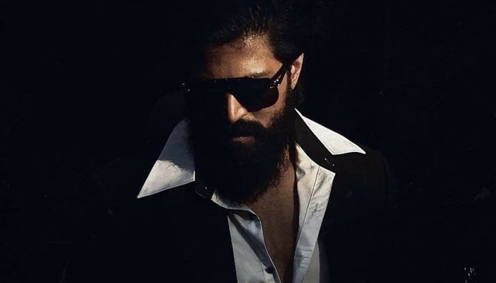 KGF Chapter 2 completes 100 Days: The aura of Rocking star Yash is unstoppable!