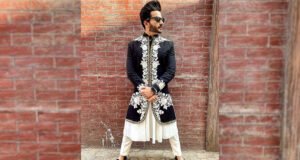 Dheeraj Dhoopar Dazzles In This Monochromatic Regal Kashmiri Look!