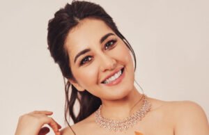 Raashii Khanna celebrates Christmas with children with mental and physical challenges – Watch Video Raashii Khanna celebrates Christmas with children with mental and physical challenges - Watch Video