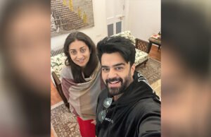 Maniesh Paul shares an adorable picture with Smriti Irani; says “When an Abhineta met a Neta” Maniesh Paul shares an adorable picture with Smriti Irani; says "When an Abhineta met a Neta"