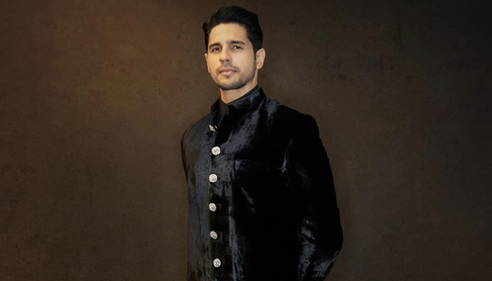 Sidharth Malhotra to play the lead in Rowdy Rathore 2 - Reports!