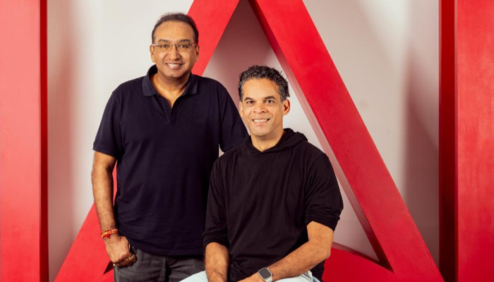 Applause Entertainment Joins Hands with Acclaimed Director Vikramaditya Motwane for two ambitious projects!