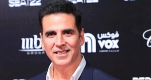 Akshay Kumar's Witty Exchange with Fan Sets Internet Abuzz Ahead of 'Mission Raniganj' Release