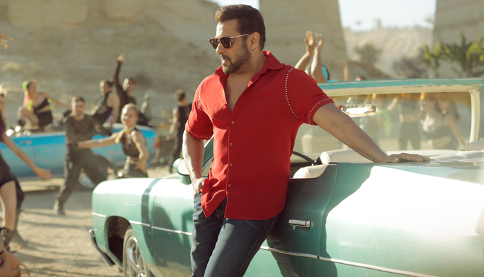 Tiger 3 Box Office Collection Day 2: Salman Khan starrer Shows Extraordinary Growth on Monday