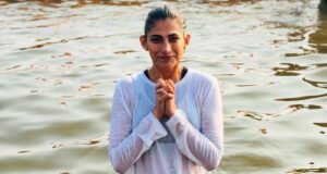 Kubbra Sait Visits Mahakumbh: Seeks Divine Blessings and Shares Glimpses of Her Spiritual Journey
