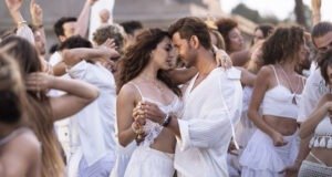 War 2: Hrithik Roshan and Kiara Advani's First Look from 'Aavan Jaavan' Is All About Romance and Style - See Pic