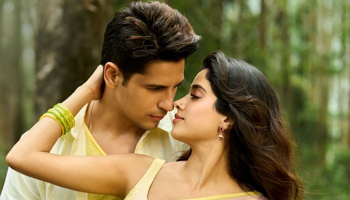 Param Sundari: Sidharth Malhotra and Janhvi Kapoor's Chemistry Shines in 'Pardesiya'; Song Out Now!