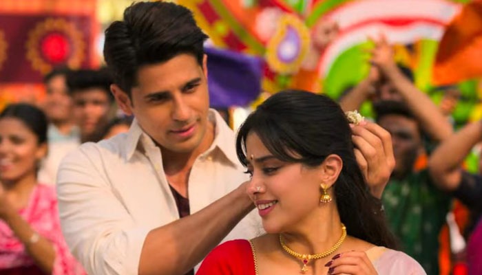 "She brings instinct to her performance": Sidharth Malhotra on Collaborating with Janhvi Kapoor in Param Sundari
