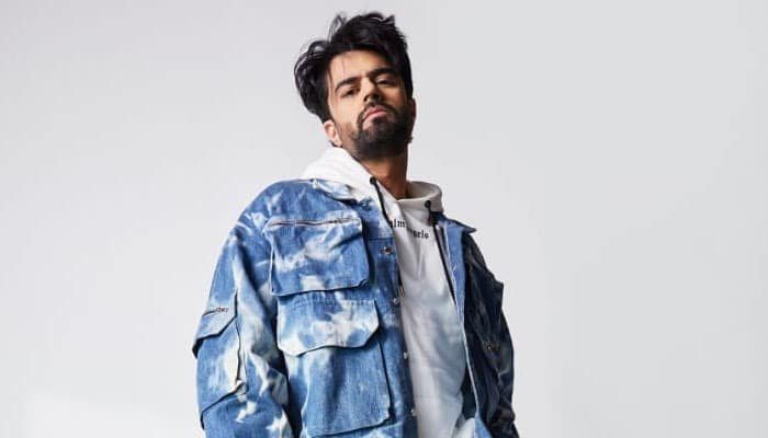 Maniesh Paul Shares Throwback Picture From His Younger Days, Calls Himself 'The Boy With Dreams in His Eyes'