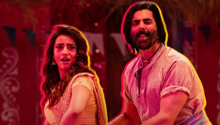 Welcome To The Jungle: Akshara Singh Reveals Akshay Kumar made her Feel Respected on the Sets of Ghis Ghis Ghis Song
