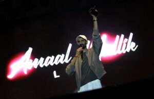 Amaal Mallik and Subhodhh Sharma Bring Awarapan 2 Magic to Chandigarh, Leave Fans Spellbound Amaal Mallik and Subhodhh Sharma Bring Awarapan 2 Magic to Chandigarh, Leave Fans Spellbound