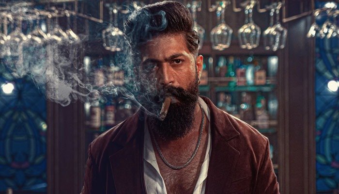 Yash Introduces Kiara Advani, Nayanthara, Tara Sutaria, Rukmini Vasanth & Huma Qureshi in New 'Ladies & Ladies' Video From 'Toxic'