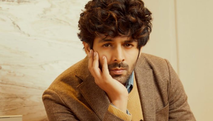 Kartik Aaryan Suffers Knee Injury While Filming Intense Action Sequence for Kabir Khan’s Film