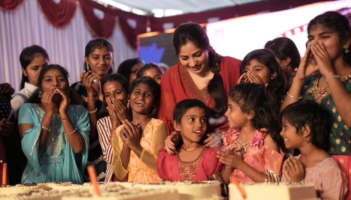 Rachita Ram Birthday: Dimple Queen Thanks Fans for Showering Her with Love Across the Country